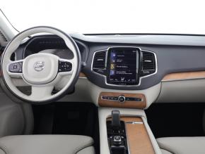 Volvo XC90  B5 AWD Momentum 