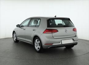 Volkswagen Golf  1.5 TSI 