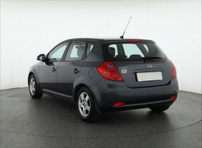 Kia Ceed  1.6 i 