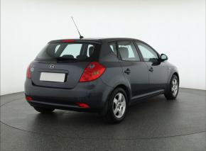 Kia Ceed  1.6 i 