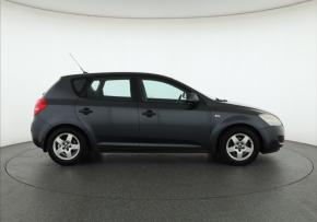 Kia Ceed  1.6 i 