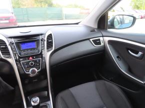 Hyundai i30  1.4 CVVT 