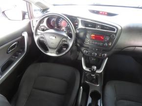 Kia Ceed  1.6 GDI 