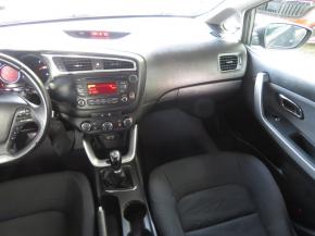 Kia Ceed  1.6 GDI 