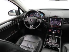 Volkswagen Touareg  3.0 TDI 