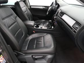 Volkswagen Touareg  3.0 TDI 