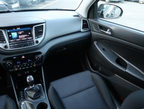 Hyundai Tucson  1.7 CRDi Trikolor 