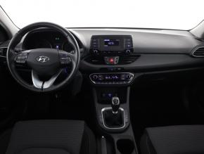 Hyundai i30  1.4 CVVT 