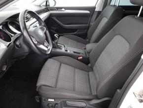 Volkswagen Passat  1.5 TSI 