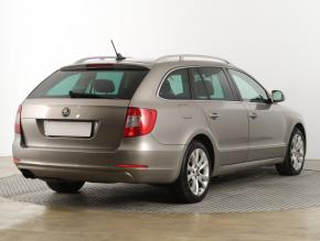 Škoda Superb  2.0 TDI Elegance 