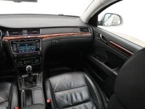 Škoda Superb  2.0 TDI Elegance 