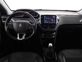 Peugeot 2008  1.2 PureTech 