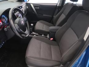 Toyota Auris  1.6 Valvematic 