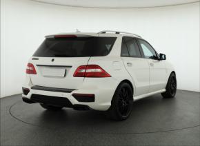 Mercedes-Benz ML  ML 63 AMG Performance Package 