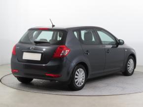 Kia Ceed  1.4 CVVT 