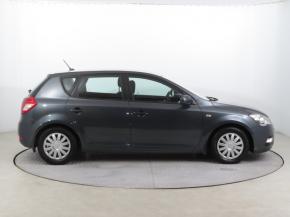 Kia Ceed  1.4 CVVT 