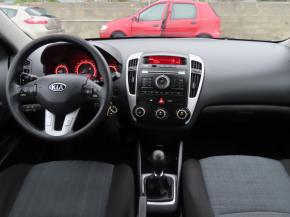 Kia Ceed  1.4 CVVT 