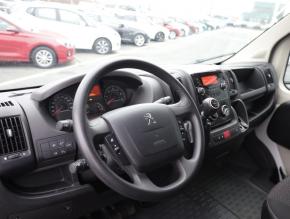 Peugeot Boxer  2.0 BlueHDi 