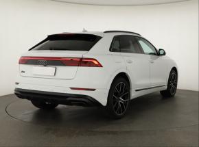 Audi Q8  50 TDI S-line 