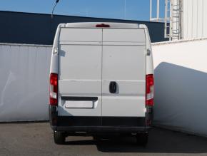 Peugeot Boxer  2.2 BlueHDi . 