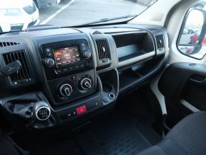 Peugeot Boxer  2.2 BlueHDi . 