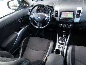 Mitsubishi Outlander  2.2 DI-D 