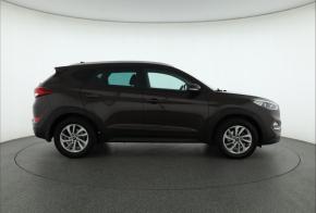 Hyundai Tucson  1.7 CRDi Trikolor 