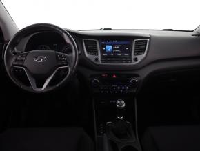 Hyundai Tucson  1.7 CRDi Trikolor 