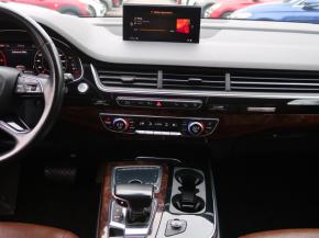 Audi Q7  3.0 TDI S-Line 