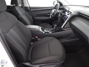 Hyundai Tucson  1.6 T-GDI 48V MHEV Trikolor 