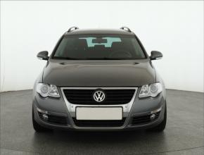 Volkswagen Passat  1.6 FSI 