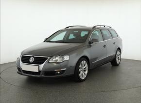 Volkswagen Passat  1.6 FSI 