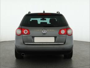 Volkswagen Passat  1.6 FSI 