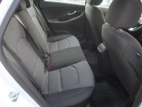 Hyundai i30 Fastback  1.6 CRDi MHEV 