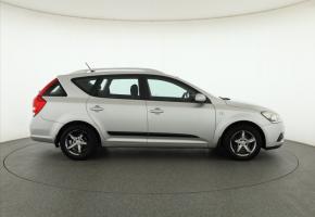 Kia Ceed  1.4 CVVT 