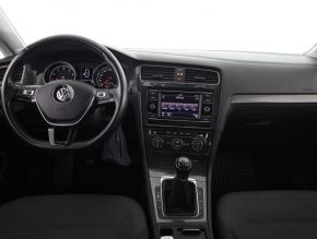 Volkswagen Golf  1.5 TSI 