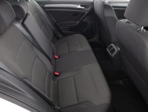 Volkswagen Golf  1.5 TSI 