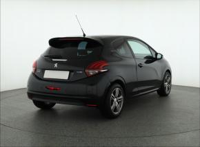 Peugeot 208  1.2 PureTech 