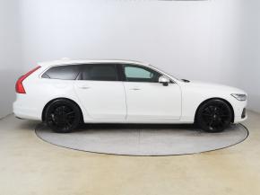 Volvo V90  D5 AWD 