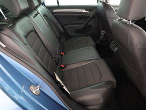 Volkswagen Golf  1.6 TDI 