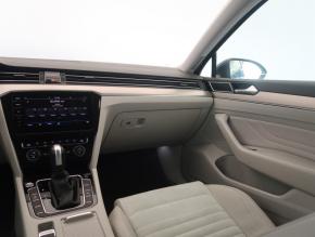 Volkswagen Passat  2.0 TDI 