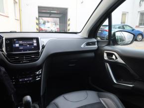 Peugeot 2008  1.2 PureTech 