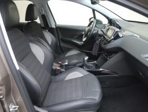 Peugeot 2008  1.2 PureTech 