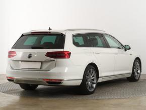 Volkswagen Passat  2.0 BiTDI 