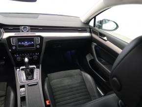 Volkswagen Passat  2.0 BiTDI 