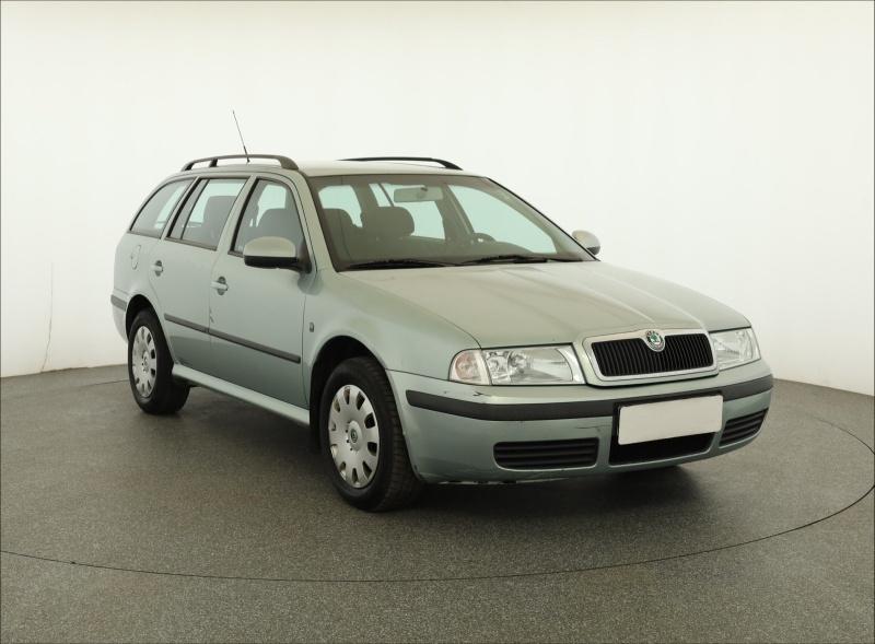 Škoda Octavia  1.6 Tour