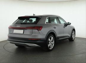 Audi e-tron  e-tron 55 quattro 