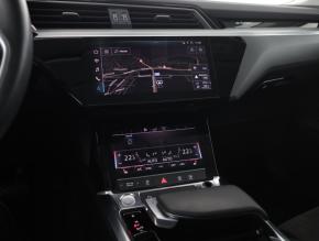 Audi e-tron  e-tron 55 quattro 