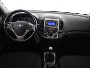 Hyundai i30  1.4 CVVT Comfort 