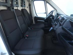 Peugeot Boxer  2.2 BlueHDi 